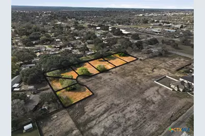 1800 Saint Louis Street, Gonzales, TX 78629 - Photo 12