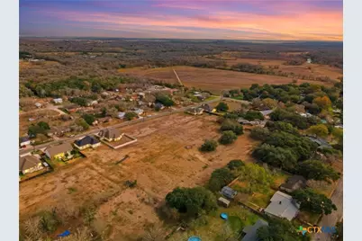 1800 Saint Louis Street, Gonzales, TX 78629 - Photo 6