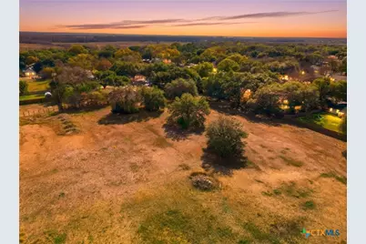 1800 Saint Louis Street, Gonzales, TX 78629 - Photo 2