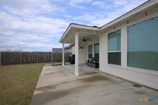 403 Brushy Creek, Victoria, TX 77904 - Photo 6