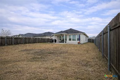 403 Brushy Creek, Victoria, TX 77904 - Photo 8