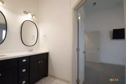 403 Brushy Creek, Victoria, TX 77904 - Photo 14