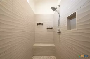 403 Brushy Creek, Victoria, TX 77904 - Photo 16