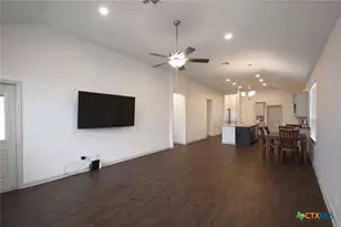 403 Brushy Creek, Victoria, TX 77904 - Photo 20