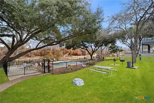 500 N Market Ave, New Braunfels, TX 78130 - Photo 26