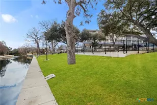 500 N Market Ave, New Braunfels, TX 78130 - Photo 28