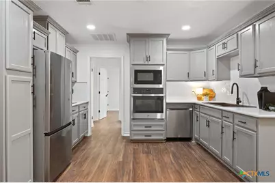 1418 N Wall Street, Belton, TX 76513 - Photo 10