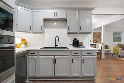 1418 N Wall Street, Belton, TX 76513 - Photo 8