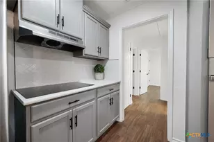 1418 N Wall St, Belton, TX 76513 - Photo 8