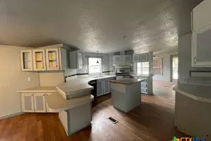 125 Pecan Dr, Spring Branch, TX 78070 - Photo 4