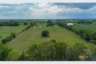 7805 Barbarossa Road, New Braunfels, TX 78130 - Photo 14