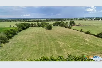 7805 Barbarossa Road, New Braunfels, TX 78130 - Photo 2