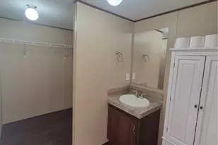 1911 Wald Rd, New Braunfels, TX 78132 - Photo 6