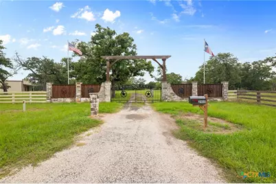 2955 Fannin Oaks, Victoria, TX 77905 - Photo 4