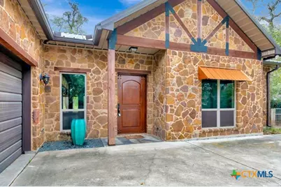 402 Sunset Drive, Edna, TX 77957 - Photo 4