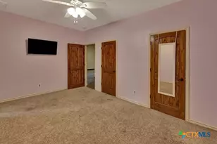 402 Sunset Dr, Edna, TX 77957 - Photo 34