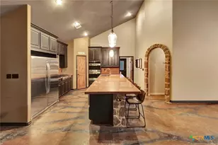 402 Sunset Dr, Edna, TX 77957 - Photo 12