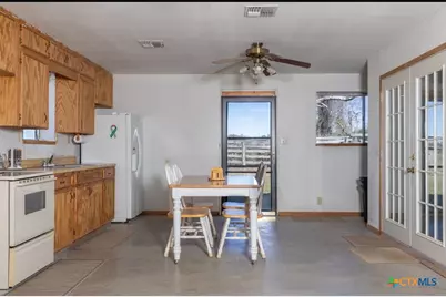 000 County Road 284, Edna, TX 77957 - Photo 10