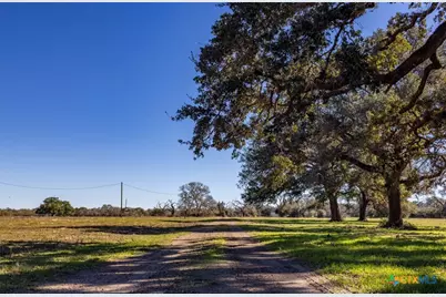 000 County Road 284, Edna, TX 77957 - Photo 2