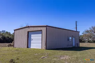 000 County Road 284, Edna, TX 77957 - Photo 6