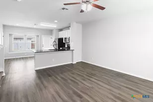 105 Switchgrass St, San Marcos, TX 78666 - Photo 6