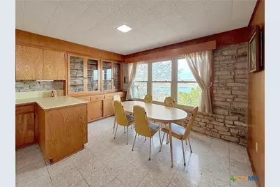 937 Hillcrest Forest, Canyon Lake, TX 78133 - Photo 20