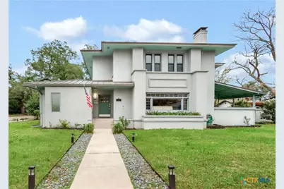 503 S Austin Street, Seguin, TX 78155 - Photo 1