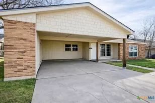 118 N 26th St, Gatesville, TX 76528 - Photo 2