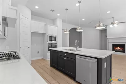 3136 Little Creek Path, Seguin, TX 78155 - Photo 14