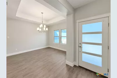 381 Monarch, Canyon Lake, TX 78133 - Photo 8