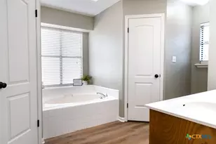 204 Spur Dr, Victoria, TX 77904 - Photo 22