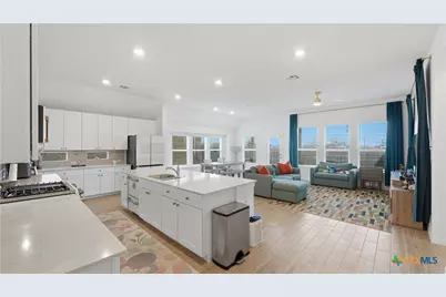 5931 Corsicana Cove, Seguin, TX 78155 - Photo 4