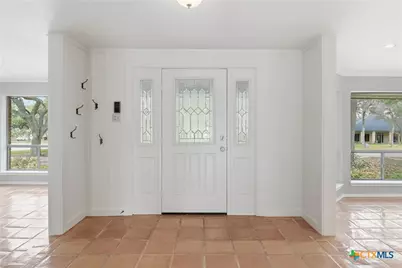 202 Wedgewood, Seguin, TX 78155 - Photo 6