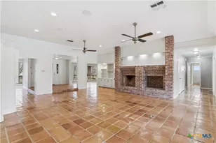 202 Wedgewood, Seguin, TX 78155 - Photo 10