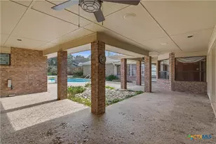 202 Wedgewood, Seguin, TX 78155 - Photo 34