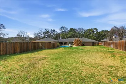 202 Wedgewood, Seguin, TX 78155 - Photo 38