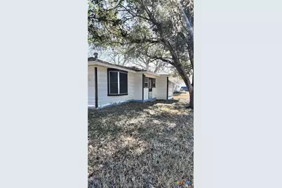 142 W 4th St., Yorktown, TX 78164 - Photo 4
