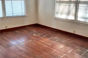 142 W 4th St, Yorktown, TX 78164 - Photo 18