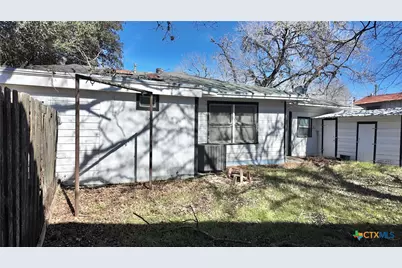 142 W 4th St., Yorktown, TX 78164 - Photo 6