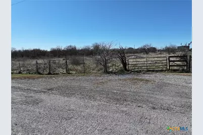 219 Nopal, Beeville, TX 78102 - Photo 18