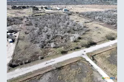 219 Nopal, Beeville, TX 78102 - Photo 2