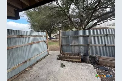 903 S Magnolia Avenue #11, Luling, TX 78648 - Photo 14