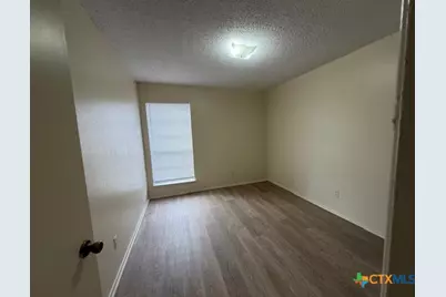 903 S Magnolia Avenue #9, Luling, TX 78648 - Photo 4