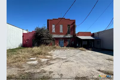 319 N Washington, Beeville, TX 78102 - Photo 2