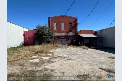 319 N Washington, Beeville, TX 78102 - Photo 4