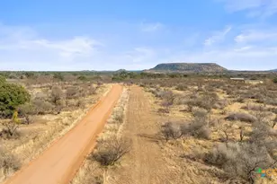 6304 Co Rd 110, Llano, TX 78643 - Photo 16