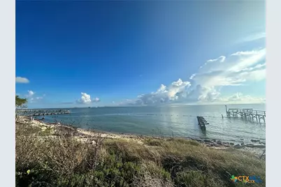 345 Sunrise, Port Lavaca, TX 77979 - Photo 2