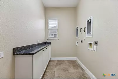 2194 Ranch Loop Drive, New Braunfels, TX 78132 - Photo 32