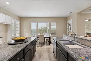 2194 Ranch Loop Dr, New Braunfels, TX 78132 - Photo 12