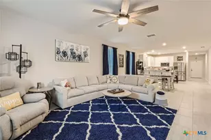 721 Sweetgrass, New Braunfels, TX 78130 - Photo 4